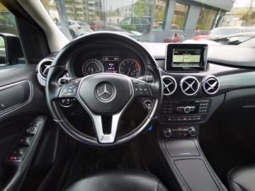 Mercedes Klasa B W246 Sports Tourer 200 BlueEFFICIENCY 156KM 2015 MERCEDES B200 Automat, CNG, W246 Sports Tourer 200 BlueEFFICIENCY 156KM, zdjęcie 9