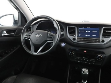 Hyundai Tucson III SUV 1.7 CRDI 115KM 2015 Hyundai Tucson 1.7 CRDi Panorama Nawigacja, zdjęcie 15