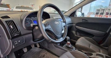 Hyundai i30 I CW Facelifting 1.6 CRDi 90KM 2011 Hyundai i30 1.6 CRDI 90KM 1.6 Diesel 90KM, zdjęcie 10