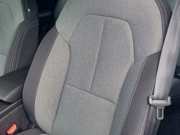 Volvo XC40 Crossover Facelifting 2.0 B3 163KM 2025 VOLVO XC40 B3 Plus Dark Suv 2.0 (163KM) 2025, zdjęcie 4