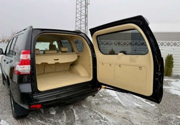 Toyota Land Cruiser VI MPV Faceliting 2.8 D-4D 177KM 2016 Toyota Land Cruiser Toyota Land Cruiser LC 2.8 D-4D Premium 2.8 Diesel, zdjęcie 34