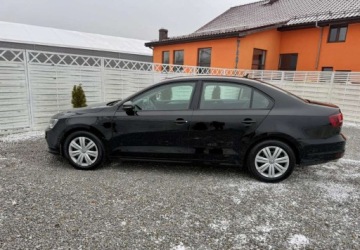 Volkswagen Jetta VI Sedan Facelifting 2.0 TDI 110KM 2016 Volkswagen Jetta Volkswagen Jetta 2.0 TDI DPF BMT Comfortline 2.0 Diesel, zdjęcie 22