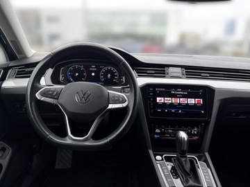 Volkswagen Passat B8 Variant Facelifting 2.0 TDI SCR 150KM 2023 Volkswagen Passat TDI 150KM Business Ambiente Area View LED Matrix FV23, zdjęcie 12