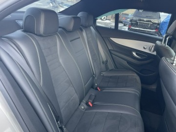 Mercedes Klasa E W213 Limuzyna Facelifting 2.0 220d 200KM 2023 Mercedes E 220 AMG Diesel mHEV 4Matic Kamera, zdjęcie 10