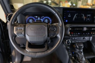 Toyota Land Cruiser VII Terenowy 5d 2.8 D-4D 204KM 2024 Toyota Land Cruiser LC 2.8 D-4D Executive aut 2.8 Diesel 205KM, zdjęcie 18