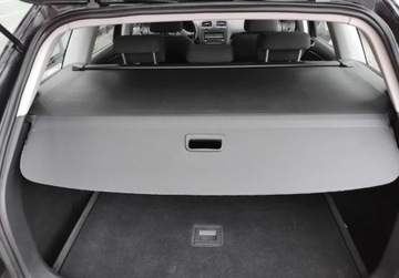 Volkswagen Golf VI Variant 1.6 TDI-CR DPF BlueMotion 105KM 2010 Volkswagen Golf 1,6 Tdi Alufelgi Klimatronik Po oplatach z Niemiec, zdjęcie 11