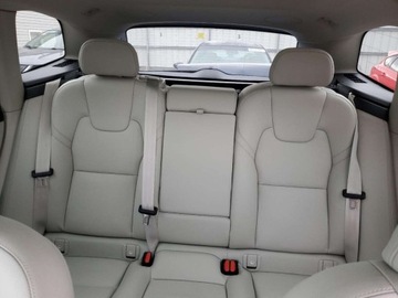 Volvo XC60 II 2023 Volvo XC 60 Plus 2023 2.0l 2.0 Benzyna 247KM, zdjęcie 11