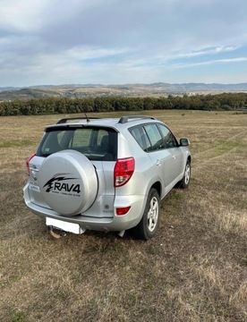 Toyota RAV4 II 2005 TOYOTA RAV 4 III 2.2 D 4WD 177 KM, zdjęcie 3