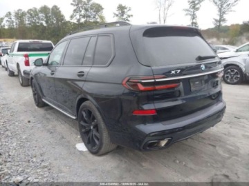 BMW X7 2023 BMW X7 xDrive40I 2023 3.0l 3.0 Benzyna 375KM, zdjęcie 3
