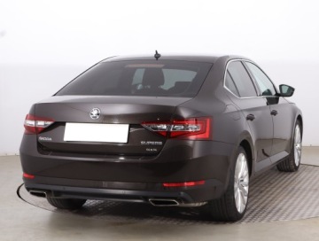 Skoda Superb III Liftback 2.0 TSI 280KM 2017 Skoda Superb 2.0 TSI, Salon Polska, 4X4, Automat, zdjęcie 4