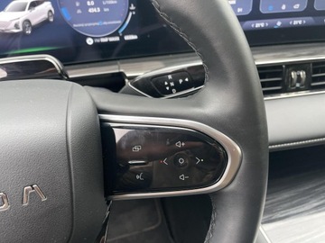 Omoda 5 1.6 T-GDI 147KM 2025 Omoda 5 Premium Phantom Gray z czerwonymi akcentam, zdjęcie 28