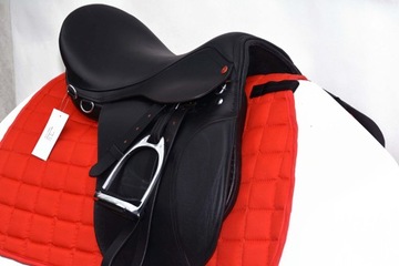 УНИВЕРСАЛЬНОЕ СЕДЛО 17.5C + ПОВОДЬЯ BRITLE В КОМПЛЕКТЕ