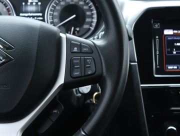 Suzuki Vitara III SUV Facelifting 1.4 BoosterJet 140KM 2019 Suzuki Vitara 1.4 BoosterJet, Salon Polska, zdjęcie 19