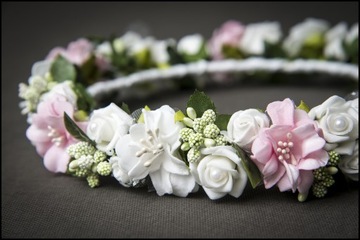 Венок для первого причастия, как венки из живых цветов.