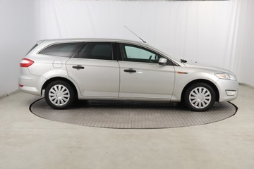 Ford Mondeo IV Kombi 1.8 Duratorq TDCi 125KM 2010 Ford Mondeo 1.8 TDCi, Salon Polska, Klima, zdjęcie 5