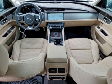 Jaguar XF II 2020 Jaguar XF Prestige 2020 2.0L 2.0 Benzyna 247KM, zdjęcie 8