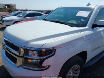 Chevrolet Suburban GMT900 2017 Chevrolet Suburban 2017 Chevrolet Suburban 4WD 5.3 Benzyna 355KM, zdjęcie 1