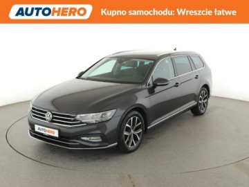 Volkswagen Passat B8 Variant Facelifting 2.0 TDI SCR 150KM 2020 Volkswagen Passat automat virtual cocpit full LED