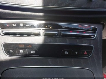 Mercedes Klasa E W213 2021 Mercedes-Benz Klasa E 2021 MERCEDES-BENZ E 350 2.0 Benzyna 255KM, zdjęcie 17