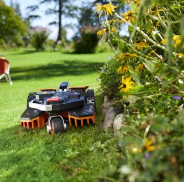 Беспроводной робот-косилка WORX Vision 1300 м2 WR213E для резки кромок
