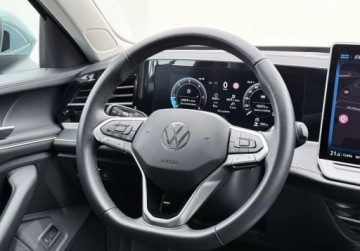 Volkswagen Passat B8 Variant Facelifting 2.0 TDI SCR 150KM 2025 Volkswagen Passat Variant Hak IQ Light Kamery 360 Head-up Masaz Gwara, zdjęcie 17