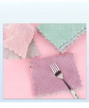 Двухслойная впитывающая посуда из микрофибры.