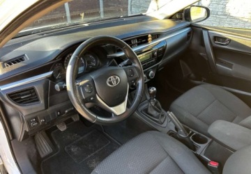 Toyota Corolla XI Sedan 1.4 D-4D 90KM 2015 Toyota Corolla TOYOTA COROLLA 1.4 D4D 1.4 Diesel 90KM, zdjęcie 10