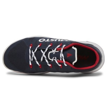 Musto Dynamic Pro II адаптируется на ботинке на доске