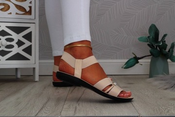 СПОРТИВНЫЕ САНДАЛИИ ЖЕНСКИЕ, НА ПЛОСКИХ РЕЗИНОВЫХ ПОЛОСКАХ