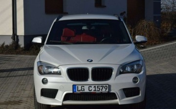 BMW X1 E84 Crossover Facelifting sDrive 20d 184KM 2014 BMW X1 2.0D M-Pakiet Navi Bial Perla 2 KPL Alufelg Sprowadzony 2.0, zdjęcie 1