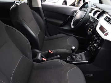 Citroen C3 II Hatchback 1.2 VTI 82KM 2012 Citroen C3 1.2 VTi, Klima,ALU, El. szyby, zdjęcie 8
