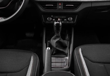 Skoda Scala Hatchback Facelifting 1.0 TSI 115KM 2024 Skoda Scala 1.0 TSI 110KM Selection DSG Reflektory LED Czujniki Parkowania, zdjęcie 15