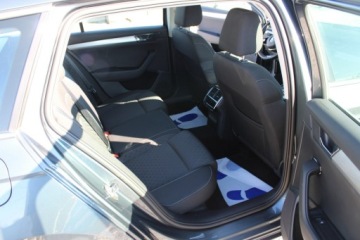 Skoda Superb III Kombi Facelifting 2.0 TSI 190KM 2020 Škoda Superb Skoda Superb Ambition DSG Nawigacja, zdjęcie 28