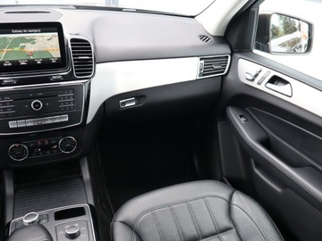 Mercedes GLE W166/C292 SUV 2.1 250d 204KM 2017 Mercedes GLE GLE 250 d, Salon Polska, 201 KM, zdjęcie 7