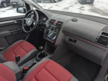 Volkswagen Touran I 1.6 102KM 2004 Volkswagen Touran Navi Alu Tempomat Serwis Gwarancja 1.6 BenzynaLPG 102KM, zdjęcie 25