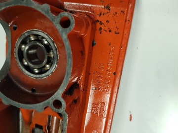 КАРТЕР ПОЛУПРАВЫЙ HUSQVARNA 42 242 246 XP ORG.