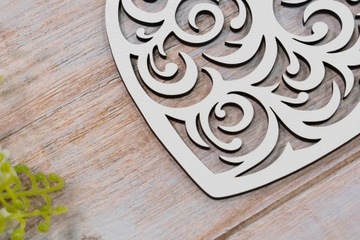 Декоративная подвеска Openwork Heart Decoration - белый