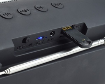 ПОРТАТИВНЫЙ ДИНАМИК С RGB-ПАНЕЛЬЮ + ЗАРЯДНОЕ УСТРОЙСТВО QC PD