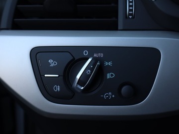 Audi A4 B9 Avant Facelifting 2.0 35 TFSI 150KM 2022 Audi A4 35 TFSI, Salon Polska, 1. Właściciel, zdjęcie 15