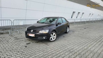 Volkswagen Jetta VI Sedan 1.6 TDI CR DPF 105KM 2013 Volkswagen Jetta 1.6TDI Serwis Oryginal 211Tkm..., zdjęcie 17