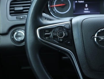 Opel Insignia I Sedan Facelifting 2.0 CDTI ECOTEC 163KM 2014 Opel Insignia 2.0 CDTI, Salon Polska, Skóra, zdjęcie 19
