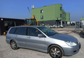 Mitsubishi Lancer VIII Kombi 1.6 i 16V Sport 98KM 2003 Mitsubishi Lancer Mitsubishi Lancer 1.6 Benzyna 98KM, zdjęcie 4