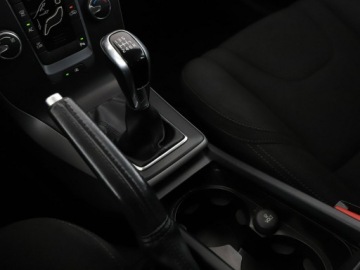 Volvo V40 II Hatchback Facelifting 2.0 D2 120KM 2017 Volvo V40 2.0D Klimatyzacja Tempomat Elektryka, zdjęcie 25