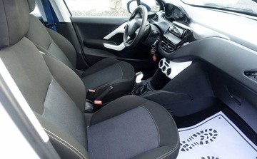 Peugeot 208 I Hatchback 3d 1.0 VTI 68KM 2014 Peugeot 208 1.0VTi 68KM Klima Niski przebieg Zero korozji Oryginalne szyby, zdjęcie 21