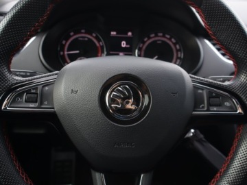 Skoda Octavia III RS Facelifting 2.0 TSI 230KM 2017 Skoda Octavia RS 230 2.0 TSI, Salon Polska, zdjęcie 18