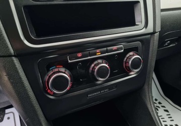 Volkswagen Golf VI Hatchback 5d 1.4 80KM 2009 Volkswagen Golf SLICZNY 1.4 Benzynka NISKI PRZEBIEG Zarejestrowany ORYGINA, zdjęcie 9