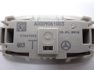 LAMPA INTERIÉR KABINY ORIGINÁLNÍ MERCEDES TŘÍDA C W205 14R
