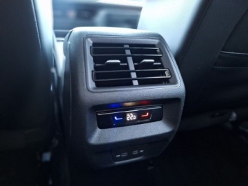 Volkswagen Tiguan II SUV Facelifting 2.0 TDI 150KM 2024 Volkswagen Tiguan Volkswagen Tiguan Life 2.0TDI 150KM DSG Hak Kamera360 18, zdjęcie 16