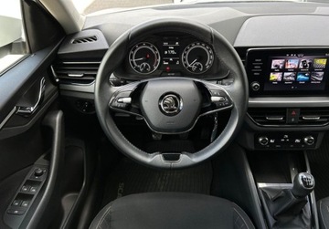 Skoda Scala Hatchback 1.0 TSI 110KM 2023 Skoda Scala Ambition Pakiet Comfort, FV 23, Asystenci, Czujniki, Bezwypad, zdjęcie 5