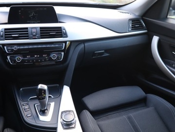 BMW Seria 3 F30-F31-F34 Limuzyna Facelifting 2.0 320i 184KM 2018 BMW 3GT 320i xDrive GT, Salon Polska, Serwis ASO, zdjęcie 7